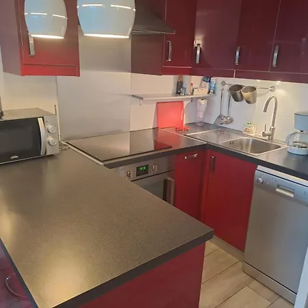 Appartement Gasyan - Golfe De St-tropez - Aves Acces Dans Avec Piscine